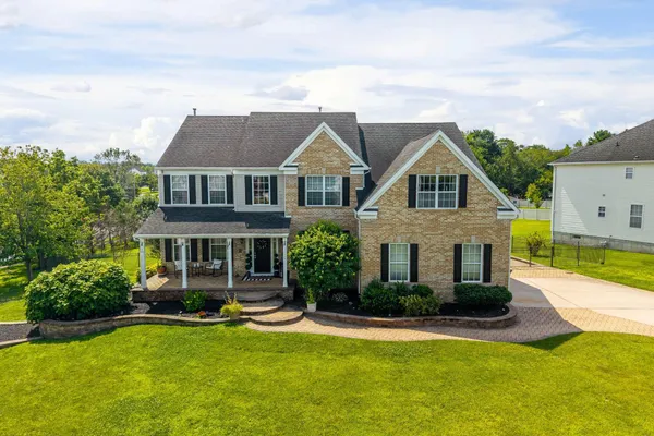 10 TARA DR