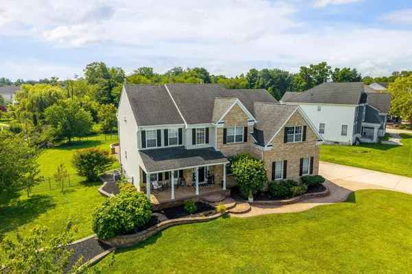 10 TARA DR