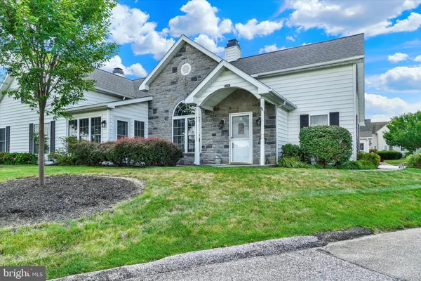 2170 KNOB HILL RD