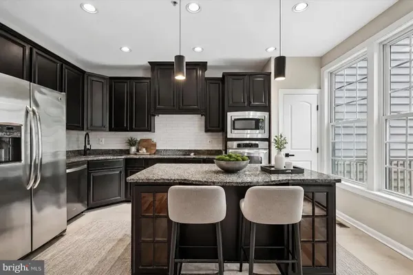 4925 MATAPEAKES BOUNTY DR