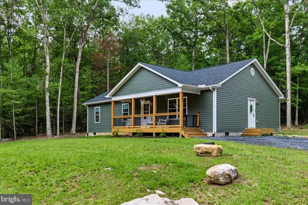 3022 MORELAND GAP