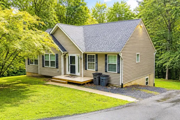1832 LOTTIE FOWLER RD
