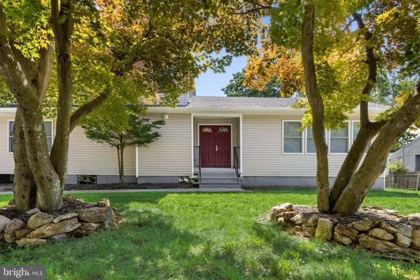 55 SHAWNEE AVE
