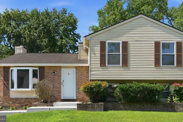 1929 SUE CREEK DR