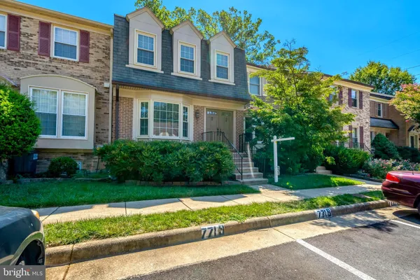 7719 BRISTOL SQUARE CT