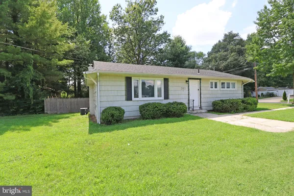 707 BEECHWOOD AVE