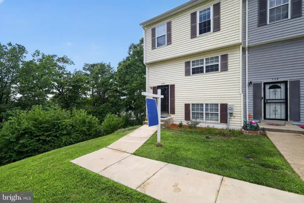 230 SWEET PINE DR
