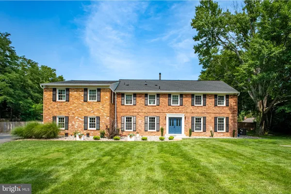 8354 OLD DOMINION DR