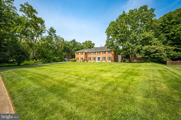 8354 OLD DOMINION DR