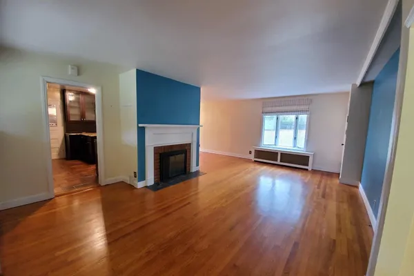 54 CRANBURY RD