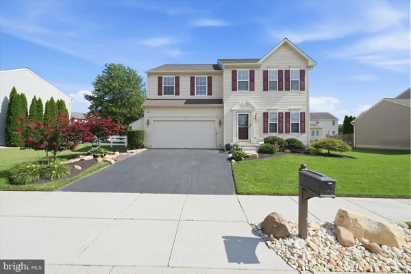 412 PRESTWICK PL