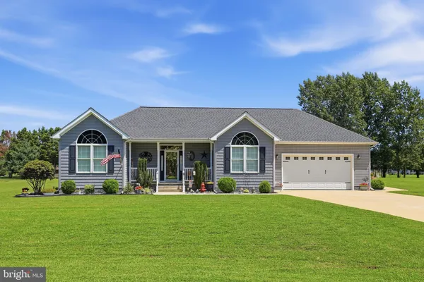 136 S PAULA LYNNE DR