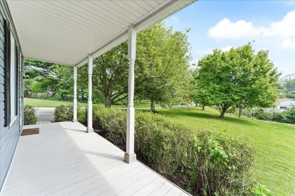 310 CEDAR LN