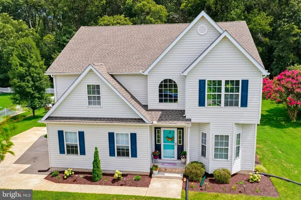 379 FIELDBROOK DR