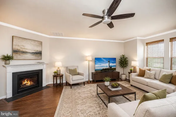 3 BALLISTER PL