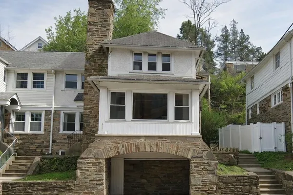 26 ROCK HILL RD