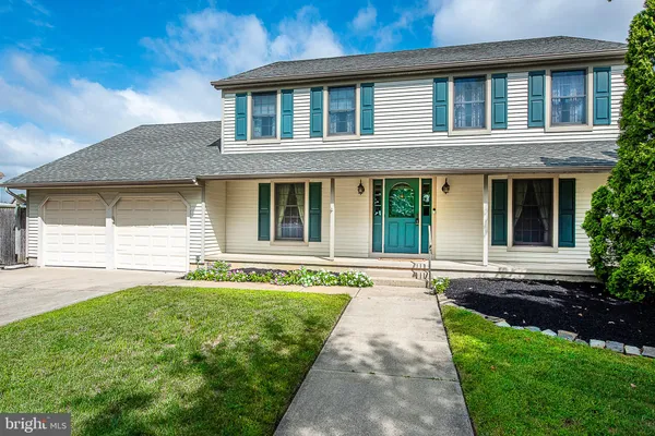 15 SAINT ANDREWS DR