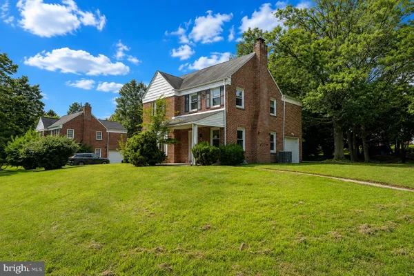 116 ANDREA RD