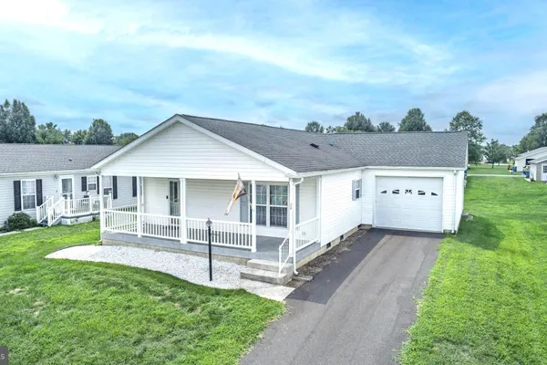 24 S STETSON LN 210