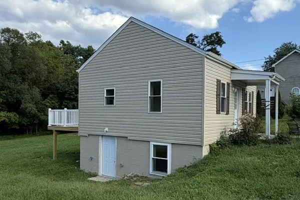 126 FAIRVIEW DR