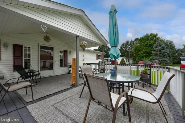 101 LILLY DR