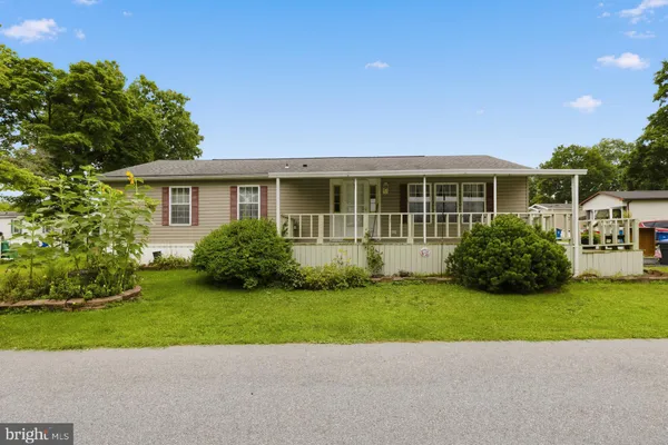 414 OAK DR