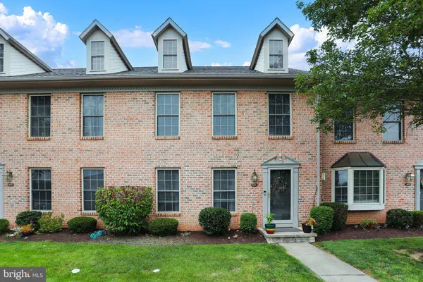 431 WAVERLY WOODS DR