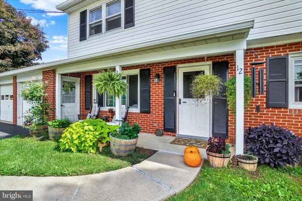 12 VIRGINIA AVE