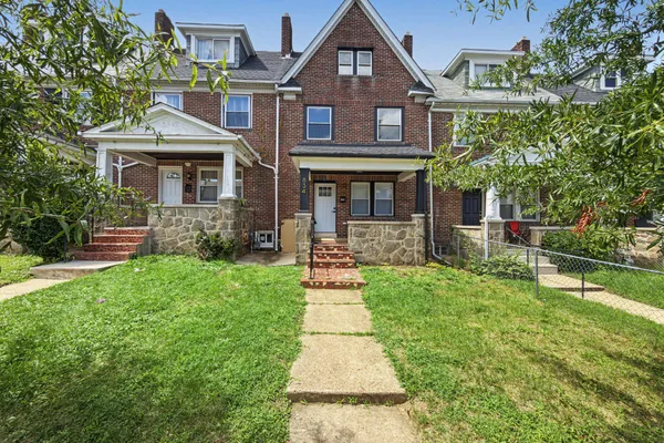 834 N WOODINGTON RD