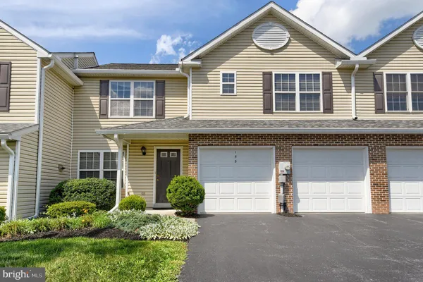 155 PEREGRINE LN