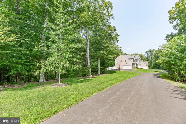 3260 MONROE DR