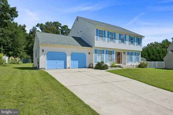 3 DAYTON CT