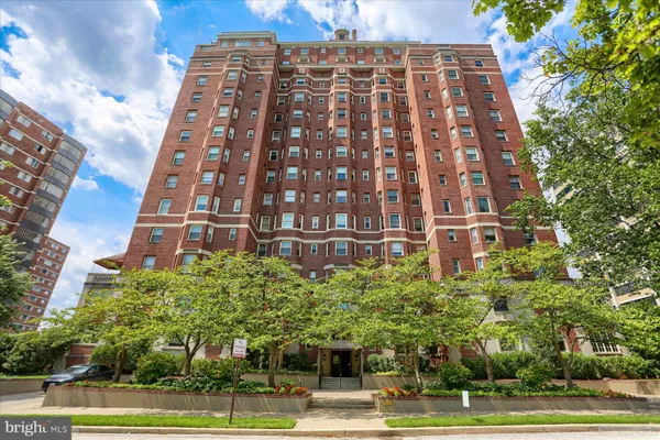 3908 N CHARLES ST 1102