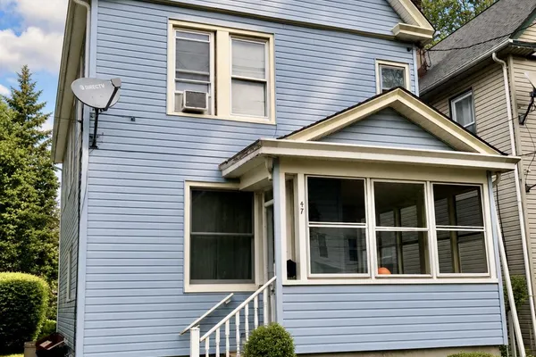 47 SUSSEX AVE