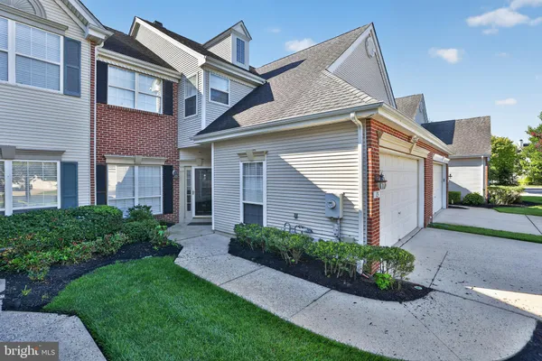 13 GRAND BANKS CIR