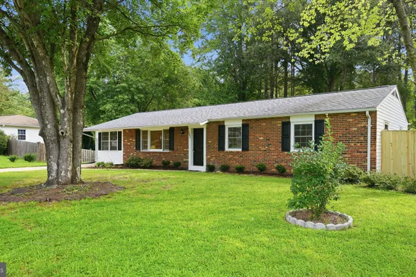 151 WINEWOOD DR