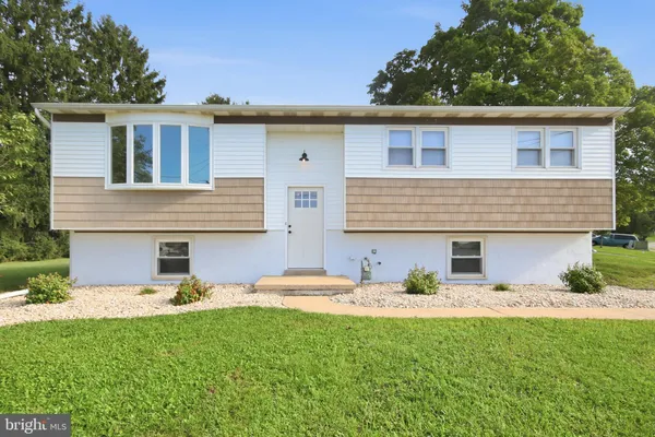 42 MULBERRY CT