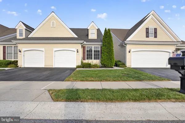 676 SORRELL CIR