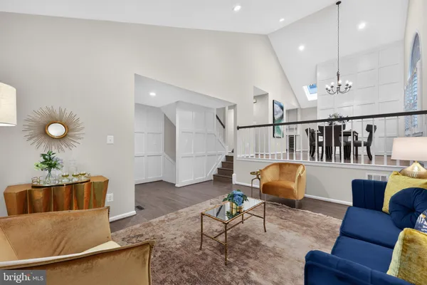 2327 ASHBORO DR
