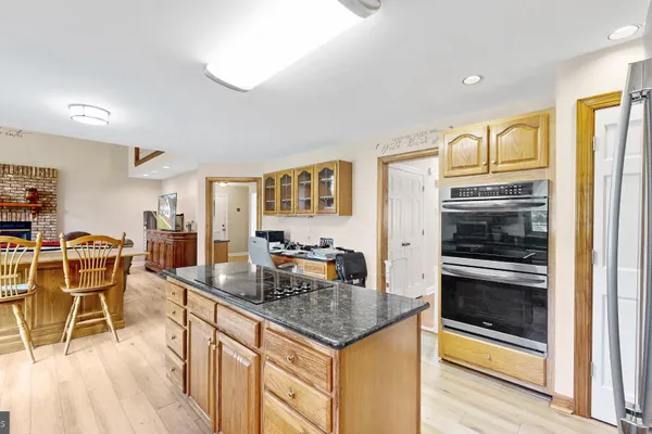 199 W PEBWORTH RD