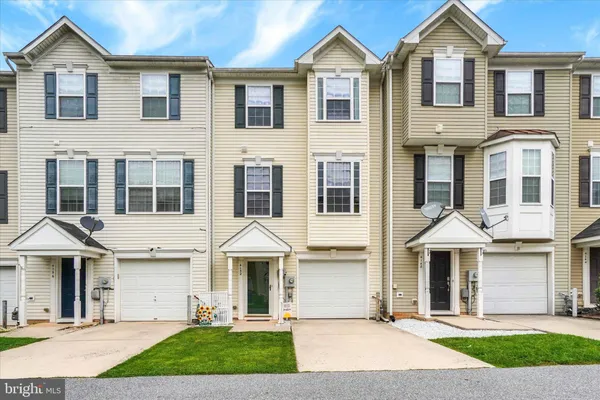 4152 STRAWBRIDGE CT