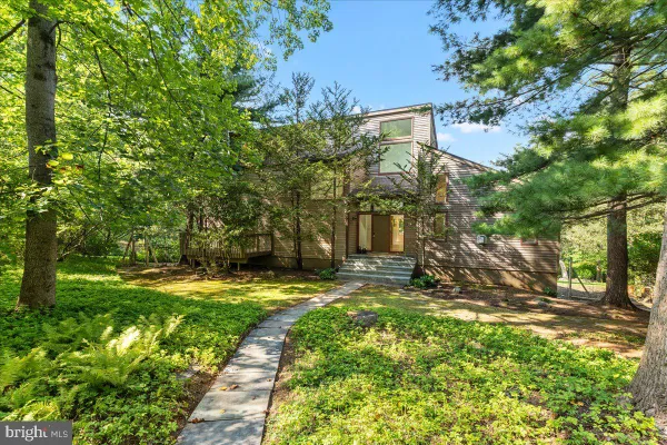 153 HERRONTOWN LN
