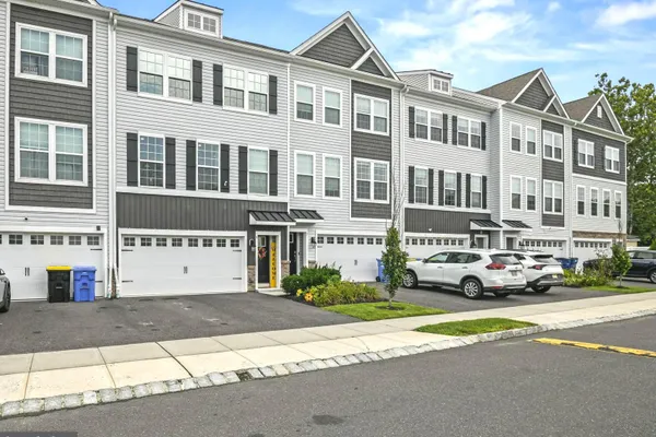 9 AUTUMN PARK BLVD