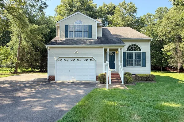 304 THORNHILL DR