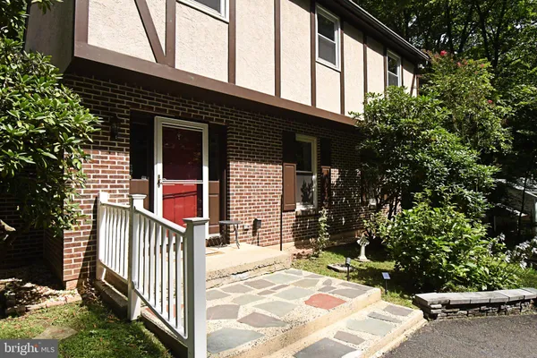 1464 CORNERSTONE DR