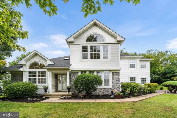 204 SOMERSET CIR