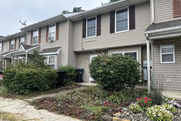 21 GRANT LN