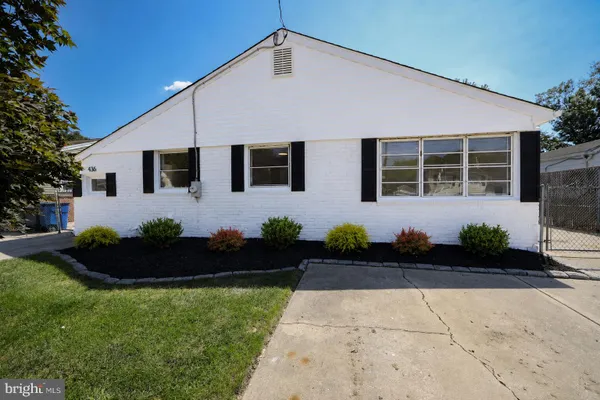 436 WALNUT AVE