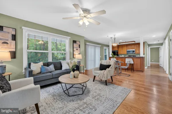 9743 WINERY CT