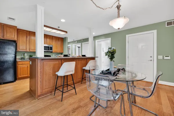 9743 WINERY CT
